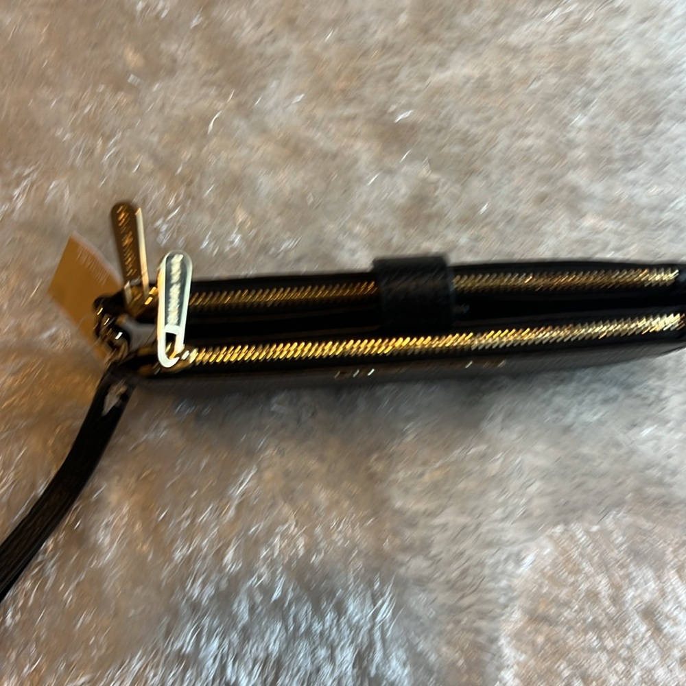 Michael Kors Wristlet Wallet - Picture 2 of 9